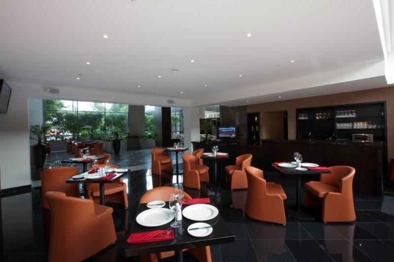 Hotel Krystal Urban Aeropuerto Ciudad De Mexico Restaurant foto
